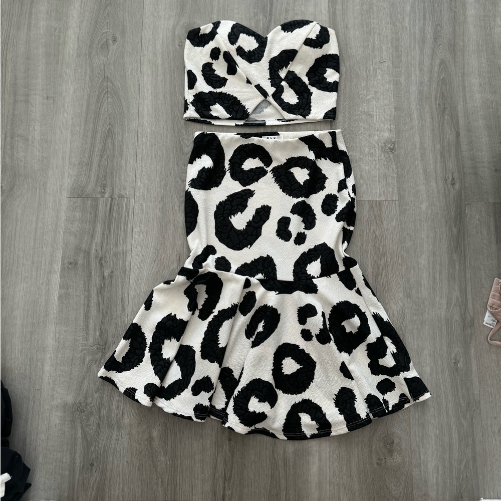 2 piece set!
